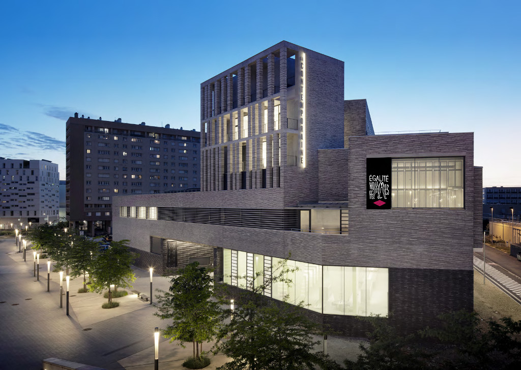 Bâtiment brique conçu par Bruno Gaudin Architecte